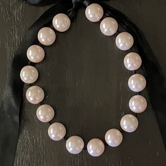 Chunky Pink Pearl Necklace - Picture 4 of 5